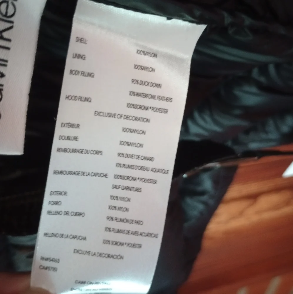 Calvin Klein Black Puffer Jacket Sleek Quilted Design - Picture 9 of 9